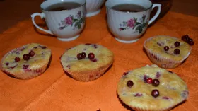 Кексы с брусникой и творогом