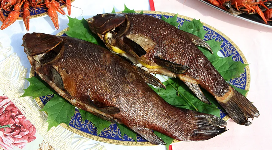 Линь горячего копчения