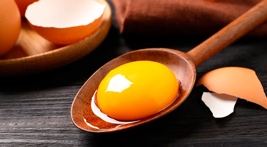 Рекомендуемая суточная норма потребления составляет для взрослых не более 1–2 желтков в сутки