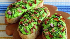 Рецепты с приправами, беконом и бобами
