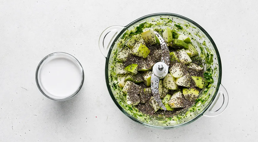 Смузи из киви и яблока с молоком