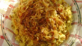 Мжаддара, рис с чечевицей и жаренным луком