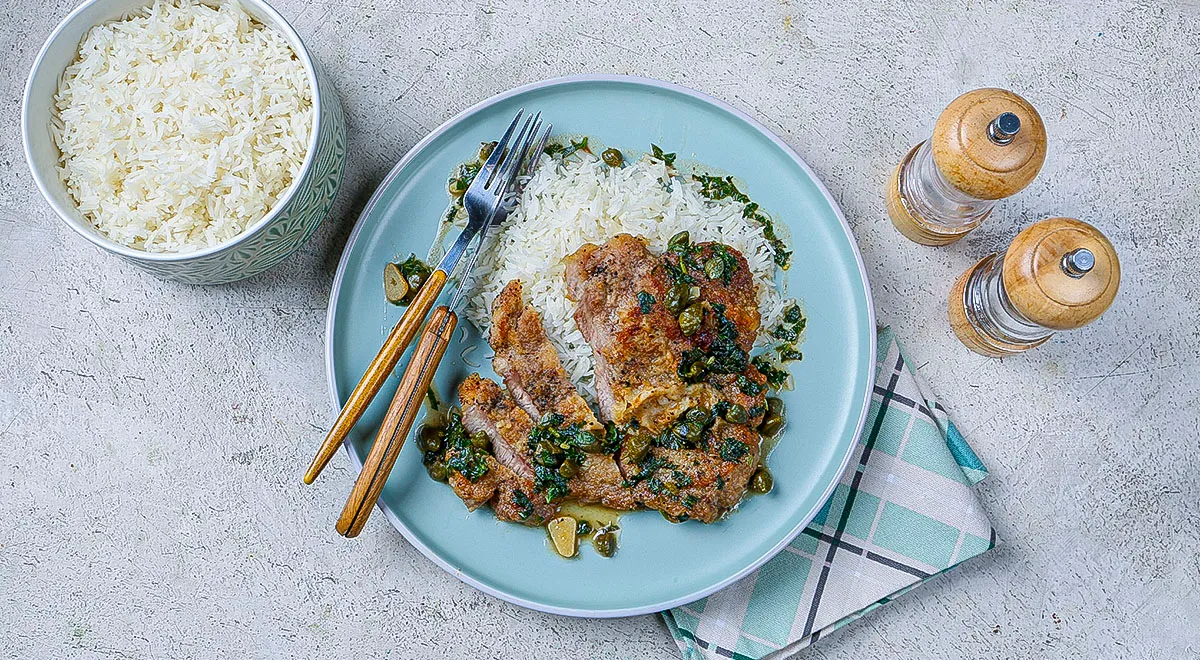 Свиные отбивные с каперсами