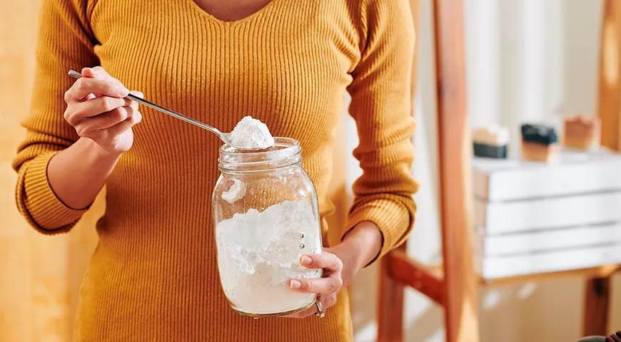 Кристаллы качественной соды должны легко пересыпаться, не образуя слежавшихся пластов