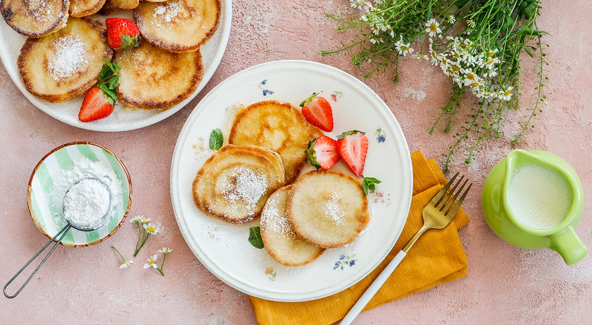 Пышные оладьи на воде с яйцами