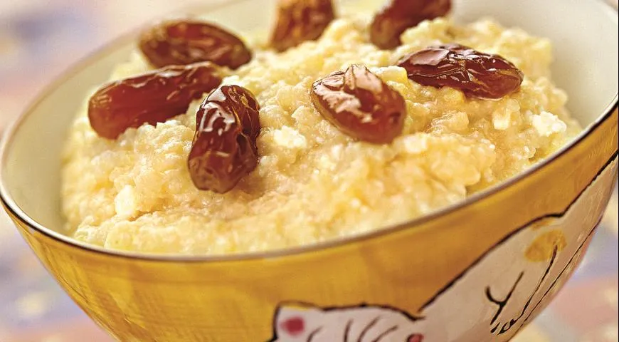 Пшенная каша с изюмом на молоке
