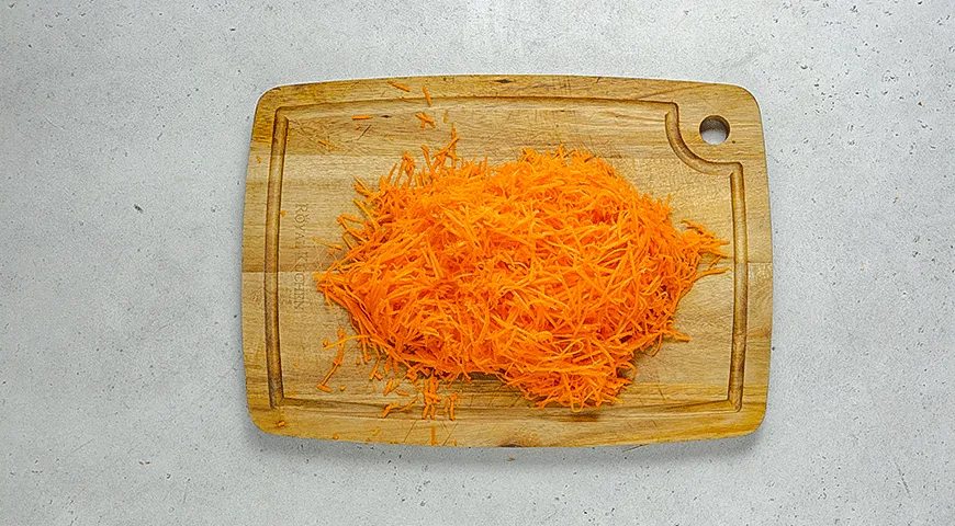 Морковное печенье с кремом и карамелью