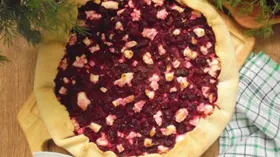 Рецепты с молочной продукцией, свёклой и рассольными сырами