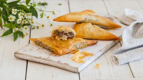 Пирожок с корицей