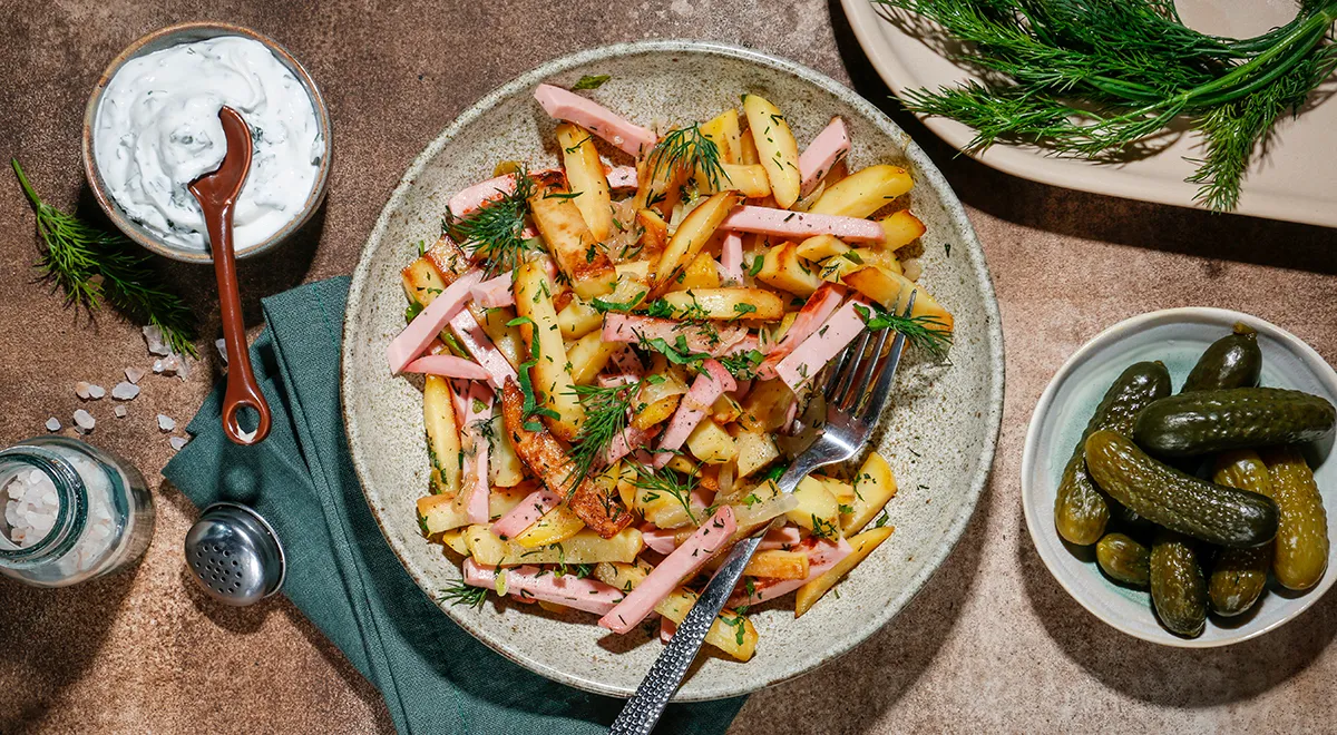 Рецепт жареной картошки с колбасой на сковороде