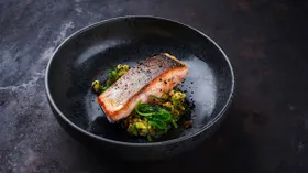 Лосось с хрустящей корочкой