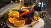 7 согревающих коктейлей для зимы: от глинтвейна до неожиданных миксов