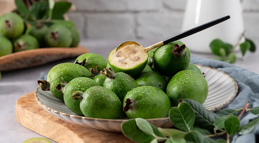 В среднем из одной ягоды фейхоа можно получить 10-40 мкг йода