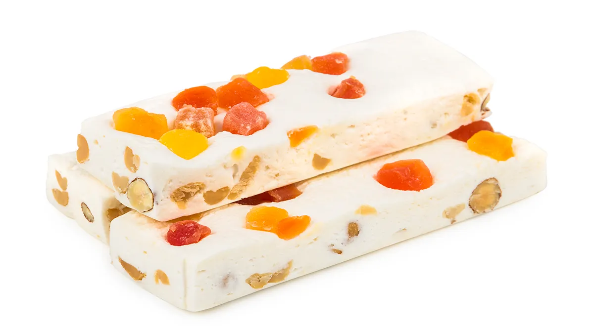 Нуга с орехами и цукатами