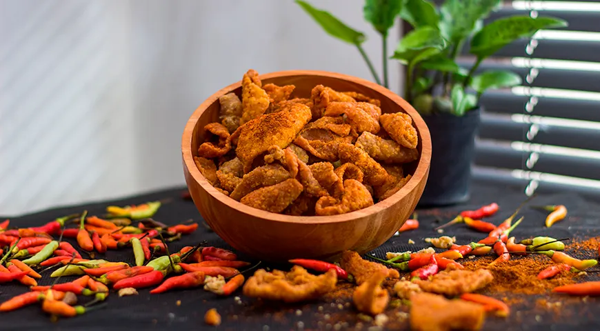 Чипсы из куриной кожи