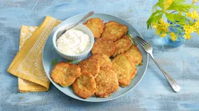 Рецепты с кисломолочными продуктами, яйцом и кабачком