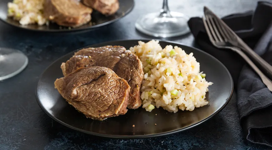 Отварная говядина с рисом