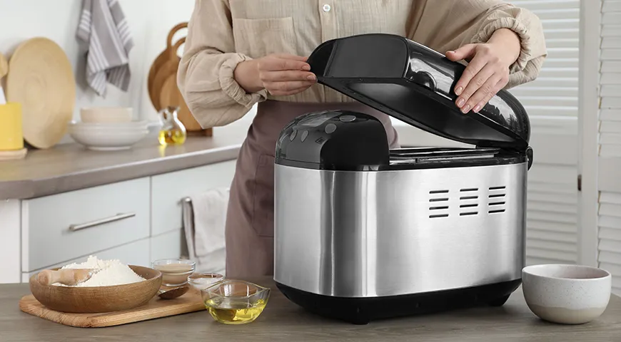 В  хлебопечках с расширенными возможностями можно печь ржаной или безглютеновый хлеб, а также делать йогурты и джемы