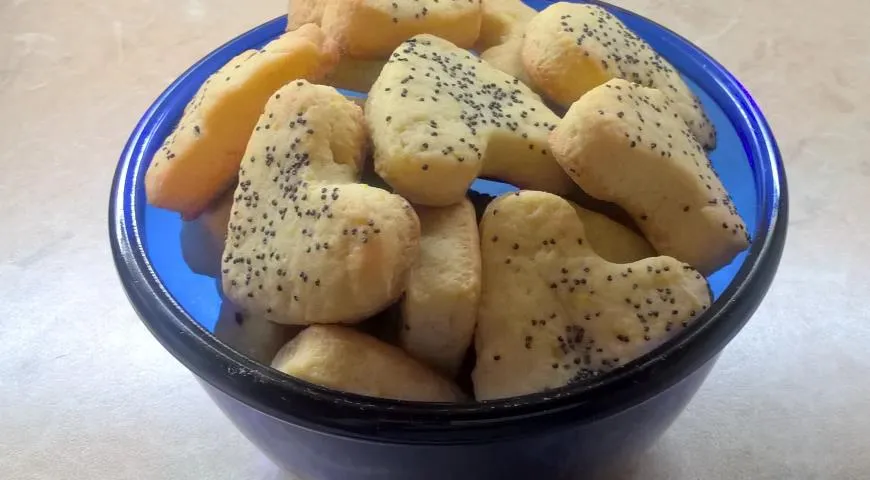 Постное печенье на рассоле с цитрусом