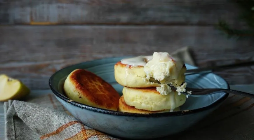 Сырники с яблоками