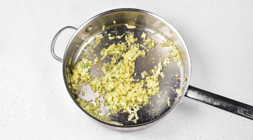 Паста с фаршем и томатной пастой