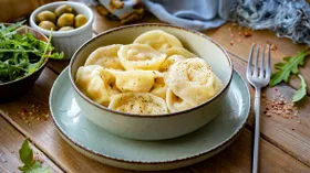 Пельмени с картошкой: 3 простых домашних рецепта