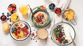 Каждый час задержки завтрака повышает риск ожирения на 2,2% — показало исследование