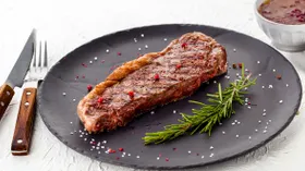 Стейки для чайников: как начать разбираться в мясе с нуля