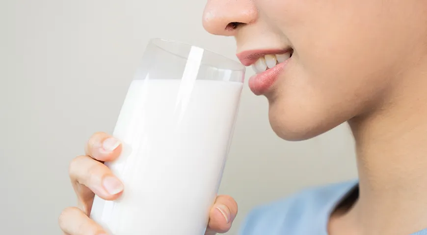Из-за высокой калорийности кокосовое молоко не рекомендуется тем, кто хочет похудеть или страдает ожирением