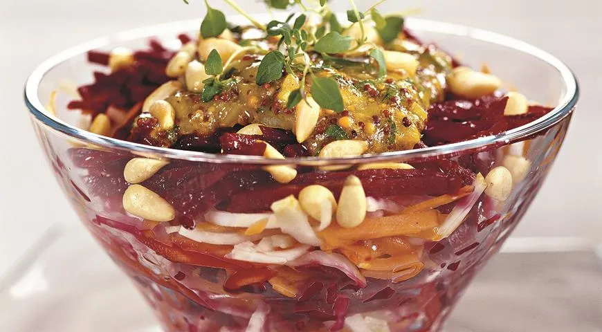 Салат из корня сельдерея, моркови и свеклы