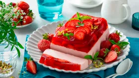 14 десертов с желатином: йогуртовый торт, террин и многое другое