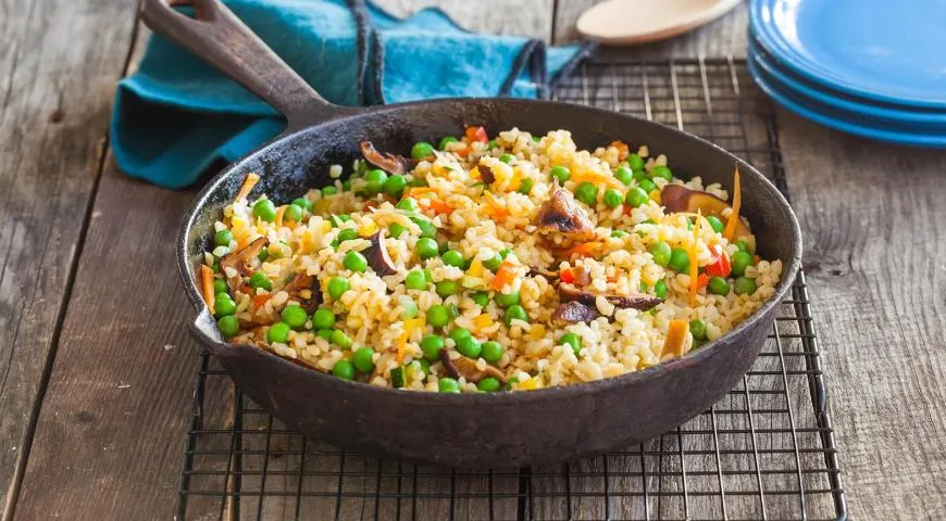 Булгур на сковороде рецепт с фото Булгур с овощами и грибами на сковороде, пошаговый рецепт с фото на 185 ккал