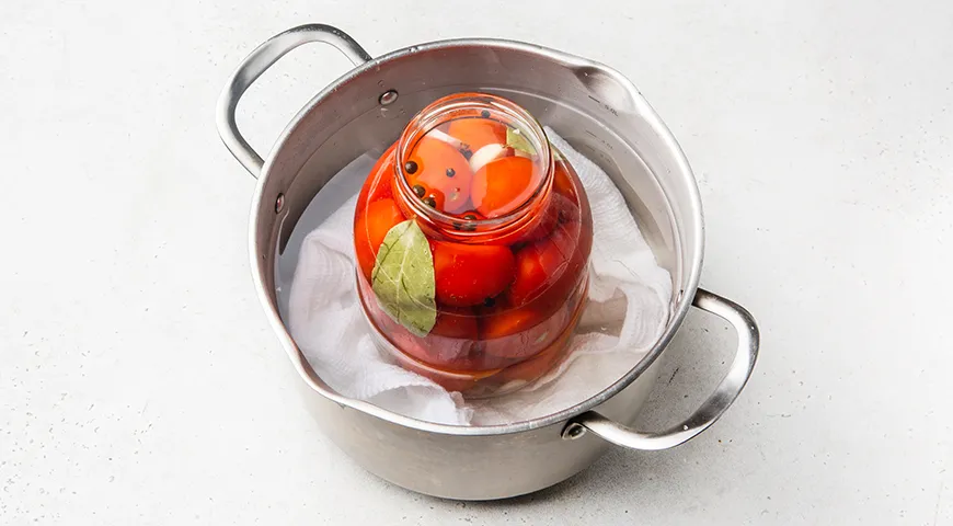 Маринованные помидоры на зиму в банках