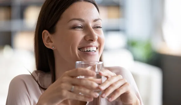 Пейте не меньше 1 л чистой воды в день!