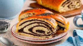 Рулет с маком и медом