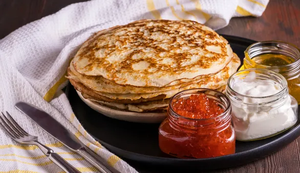 Россияне назвали любимые начинки к блинам на Масленицу