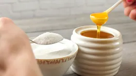 Мед против сахара: сравнили, в чем вреда меньше, и удивились