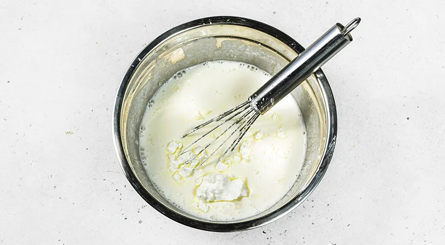 Индейка с ананасами под сыром в духовке