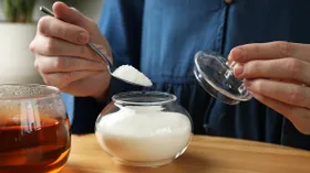 Минздрав РФ посчитал, сколько соли и сахара потребляют россияне