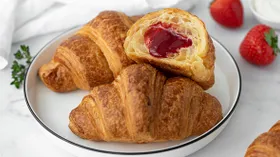 Простые рецепты к чаю с клубникой