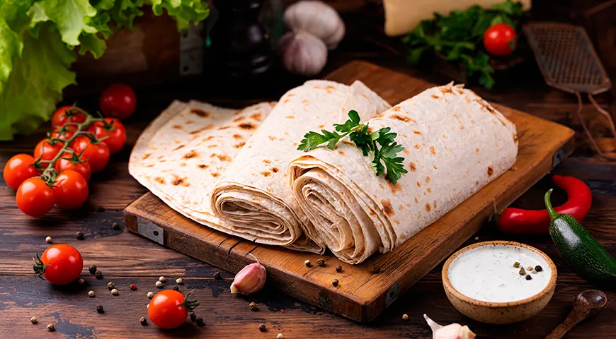 Рекомендуемая суточная норма потребления армянского лаваша для взрослых составляет до 100–150 г (1–2 стандартных листа)