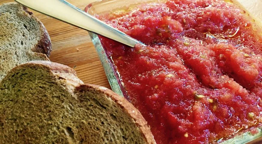 Пан кон томате (pan con tomate) хлеб с помидорами