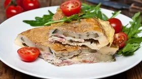 Рецепты на ужин с мясной гастрономией и рукколой