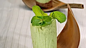 Рецепты с кисломолочными продуктами, сливочным маслом и мятой