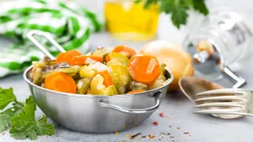 Овощные рагу с кабачками: 8 легких рецептов на любой вкус