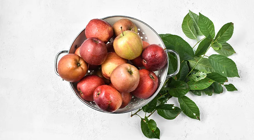 Домашние моченые яблоки