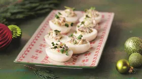 Фаршированные яйца c крабовым салатом