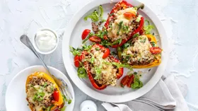 Рецепты с кисломолочными продуктами, твёрдыми сырами и томатами