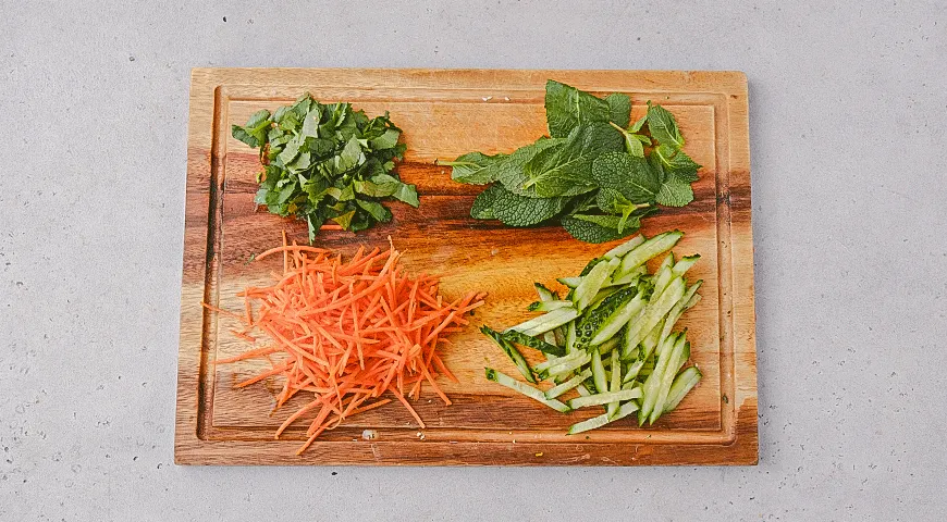 Спринг-роллы с креветками