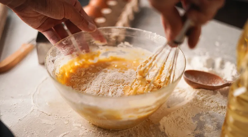 Яичный меланж используют в выпечке